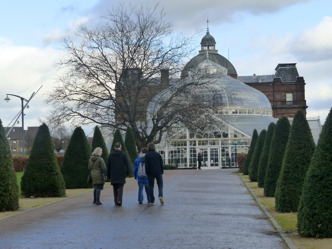 Walking Group Week 2 – Glasgow Green and the People’s Palace